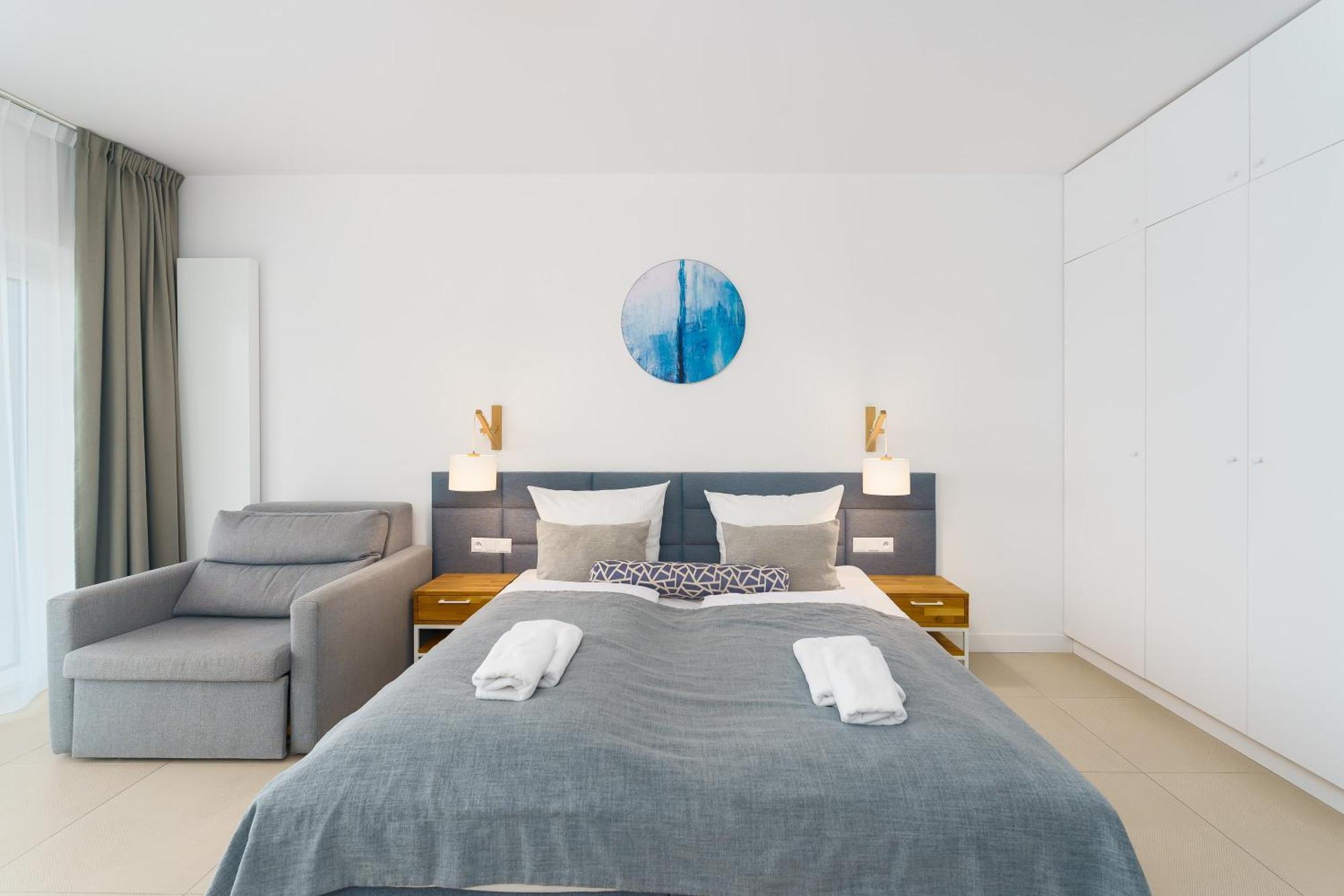 Aquamarina Prima Deluxe Studios With Sea View By Noclegi Renters Мендзиздрое Екстериор снимка
