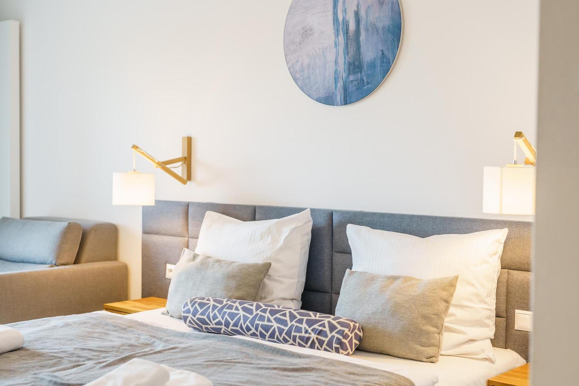 Aquamarina Prima Deluxe Studios With Sea View By Noclegi Renters Мендзиздрое Екстериор снимка