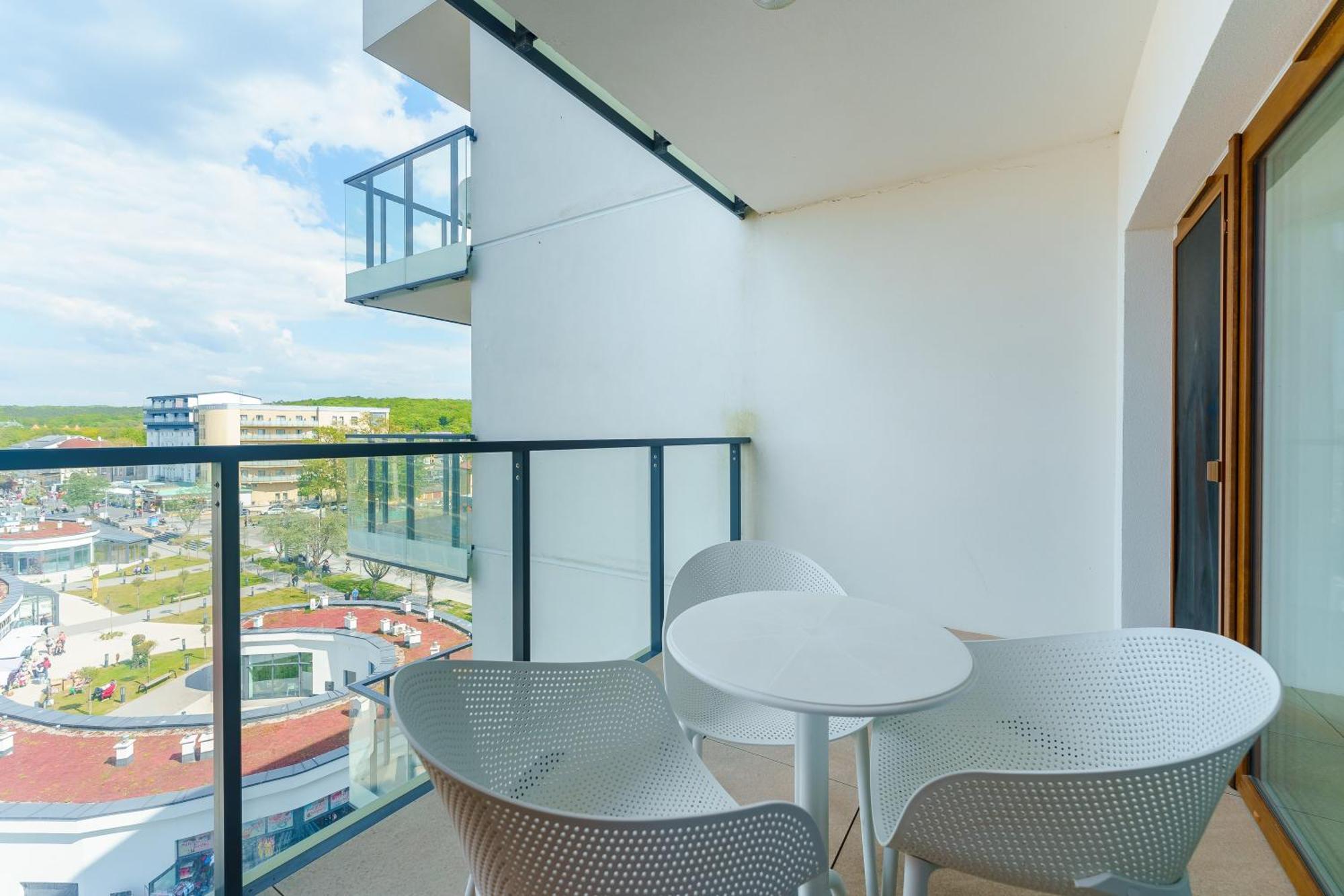 Aquamarina Prima Deluxe Studios With Sea View By Noclegi Renters Мендзиздрое Екстериор снимка