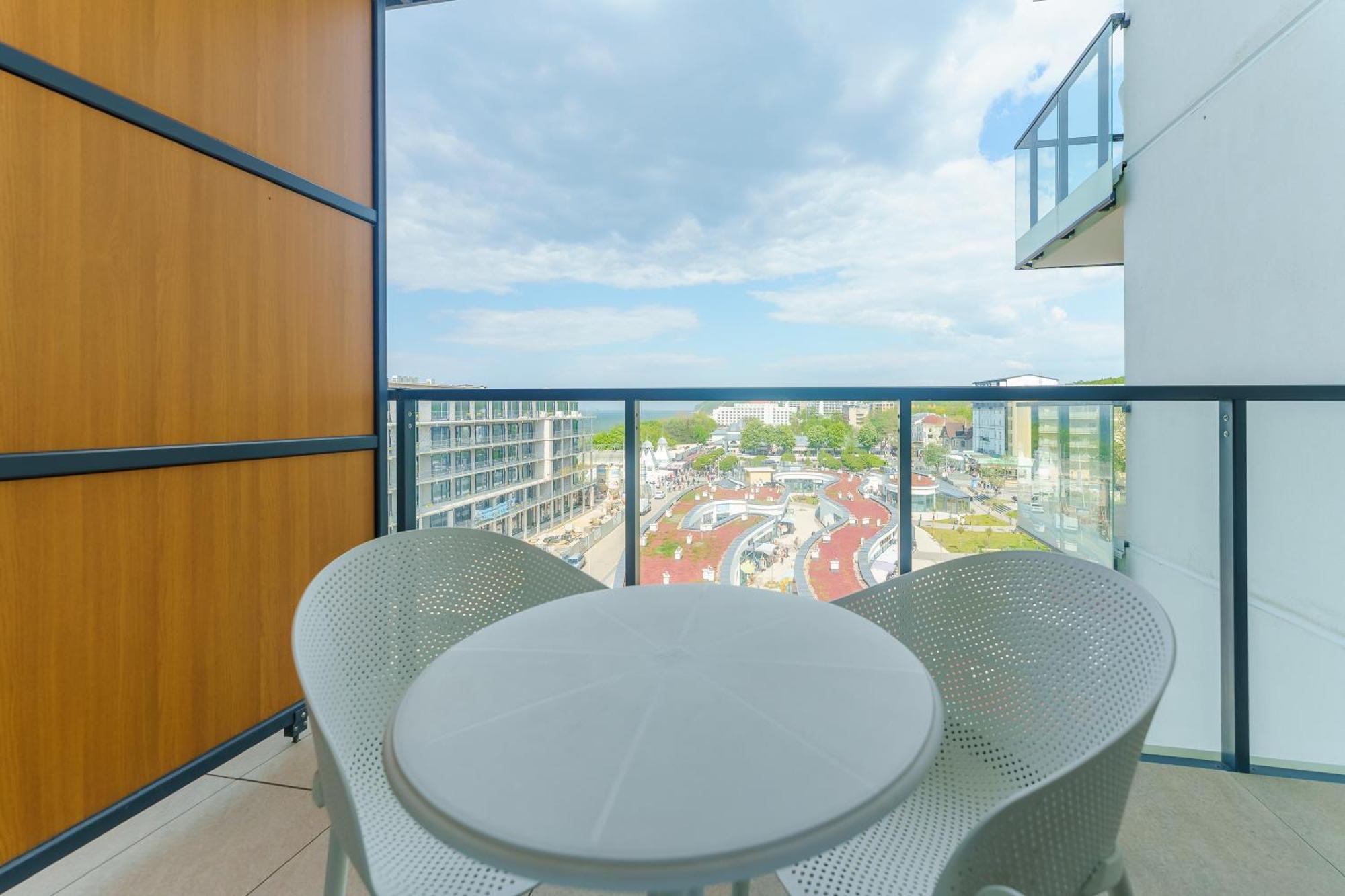Aquamarina Prima Deluxe Studios With Sea View By Noclegi Renters Мендзиздрое Екстериор снимка