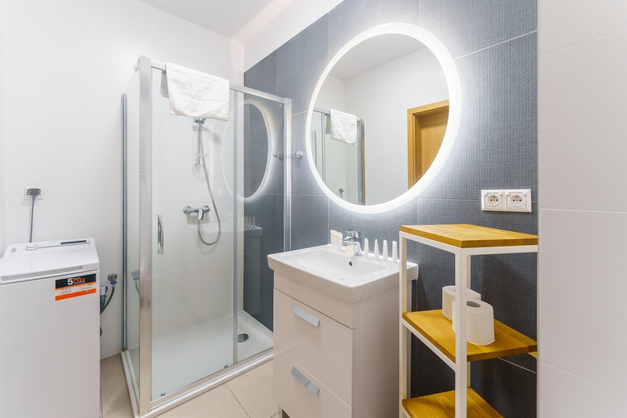 Aquamarina Prima Deluxe Studios With Sea View By Noclegi Renters Мендзиздрое Екстериор снимка