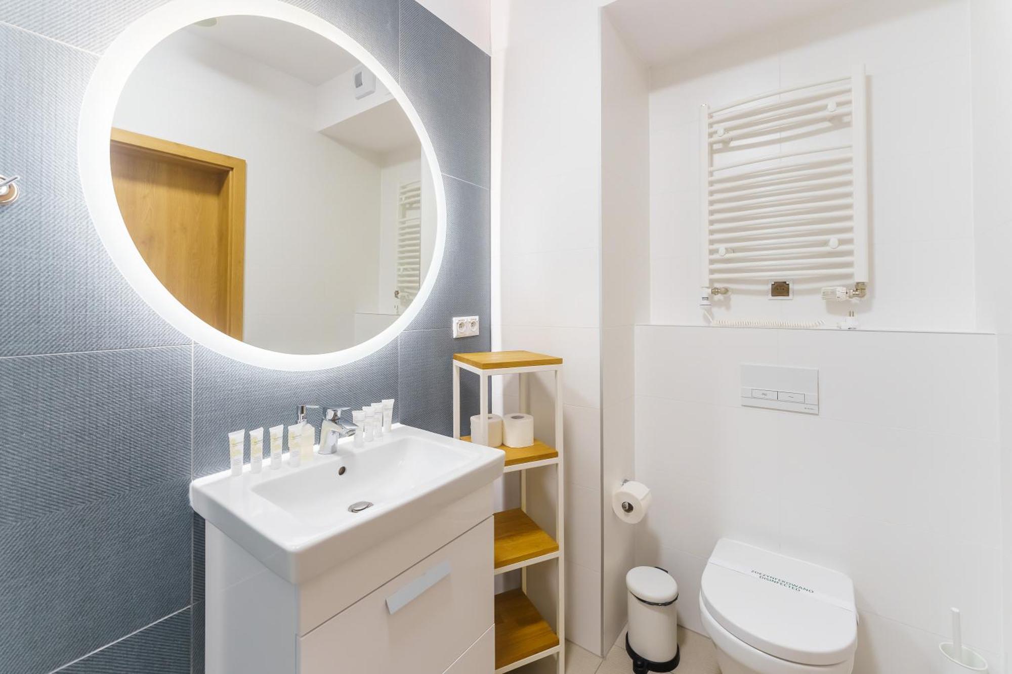 Aquamarina Prima Deluxe Studios With Sea View By Noclegi Renters Мендзиздрое Екстериор снимка