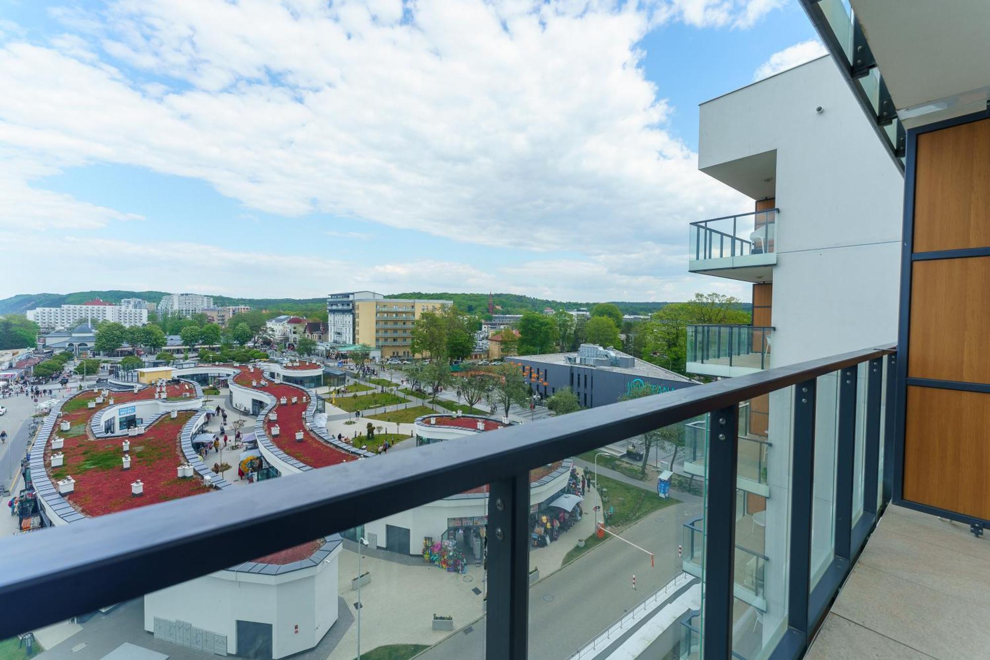 Aquamarina Prima Deluxe Studios With Sea View By Noclegi Renters Мендзиздрое Екстериор снимка