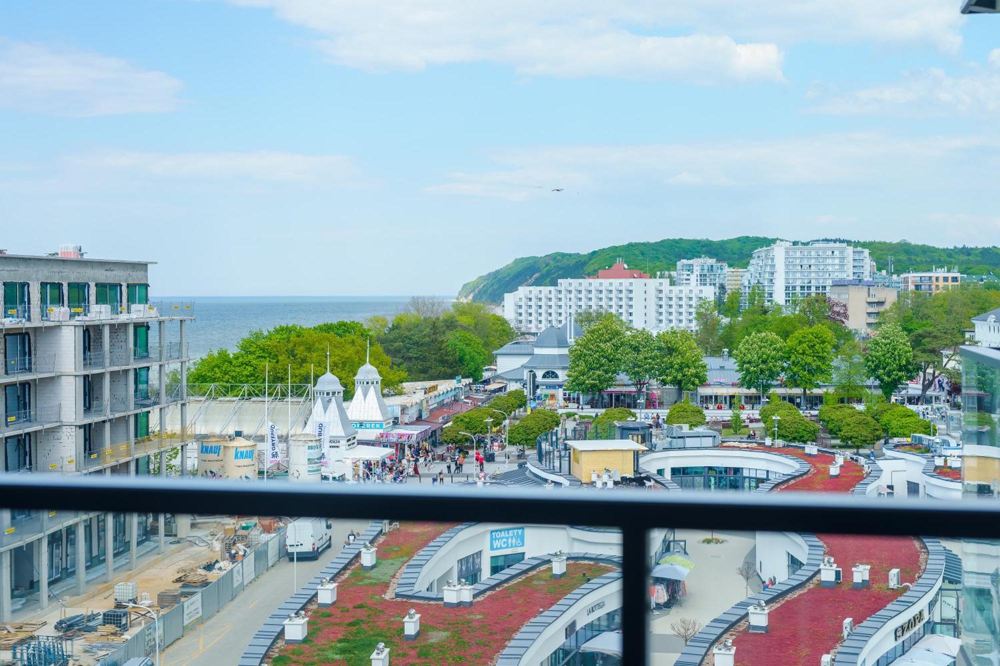 Aquamarina Prima Deluxe Studios With Sea View By Noclegi Renters Мендзиздрое Екстериор снимка